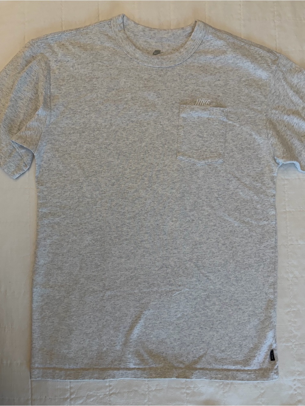 Nike Men’s Light Heather Gray Short Sleeve Pocket Tee, Size Small, NWOT